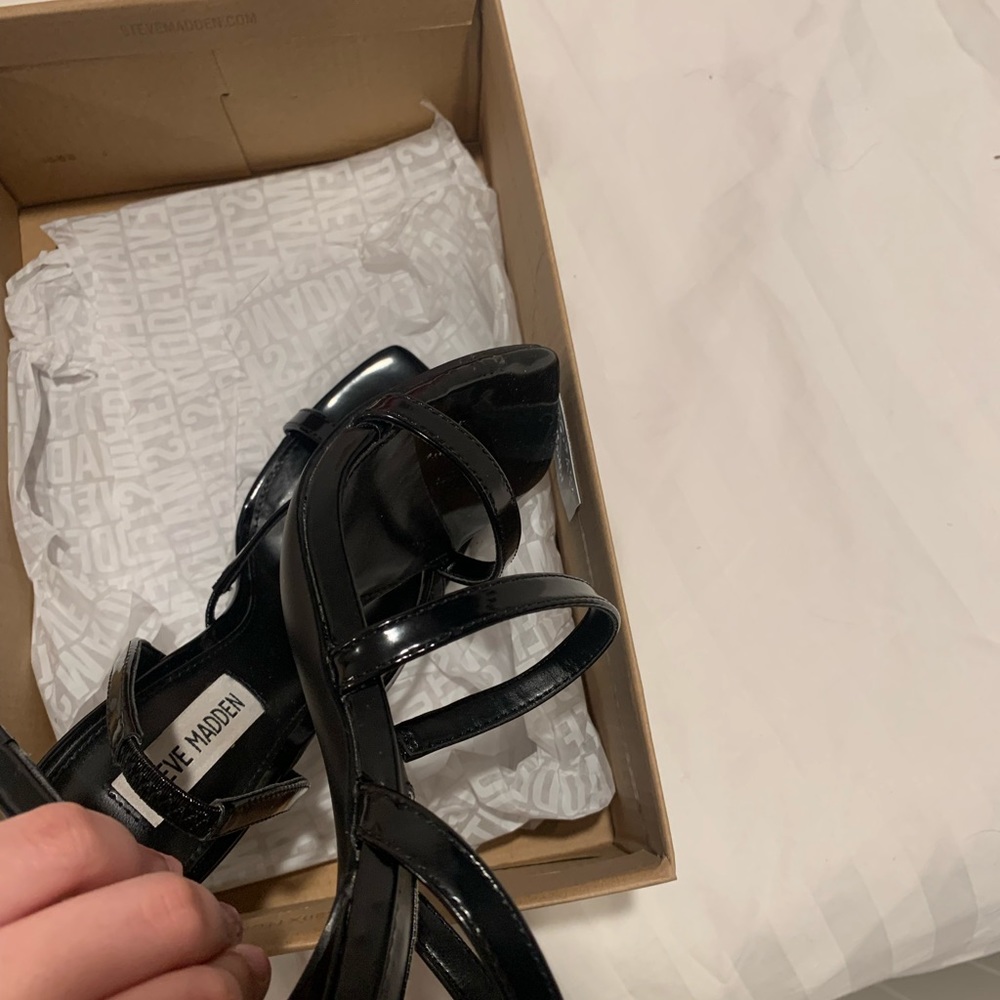Steve Madden Black Heels NEW - Picture 4 of 4